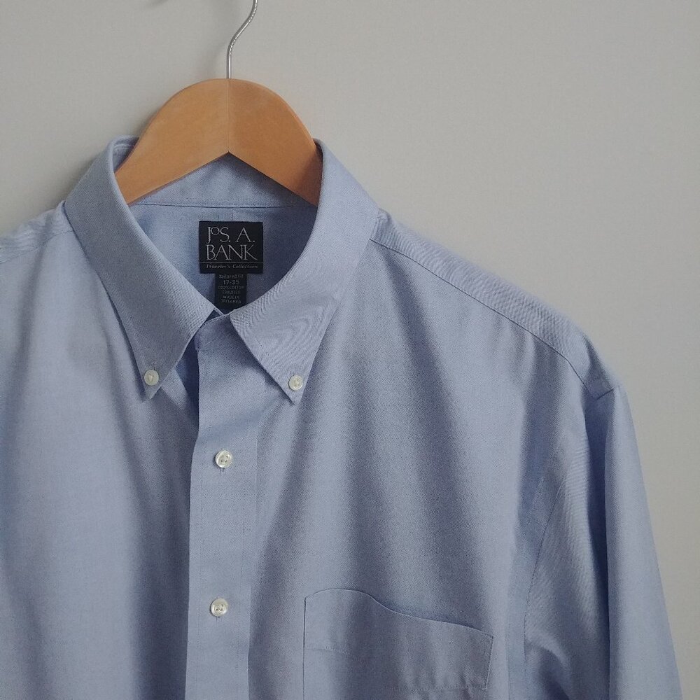 Jos A Bank 17 100% cotton Traveler's Collection light blue button down shirt